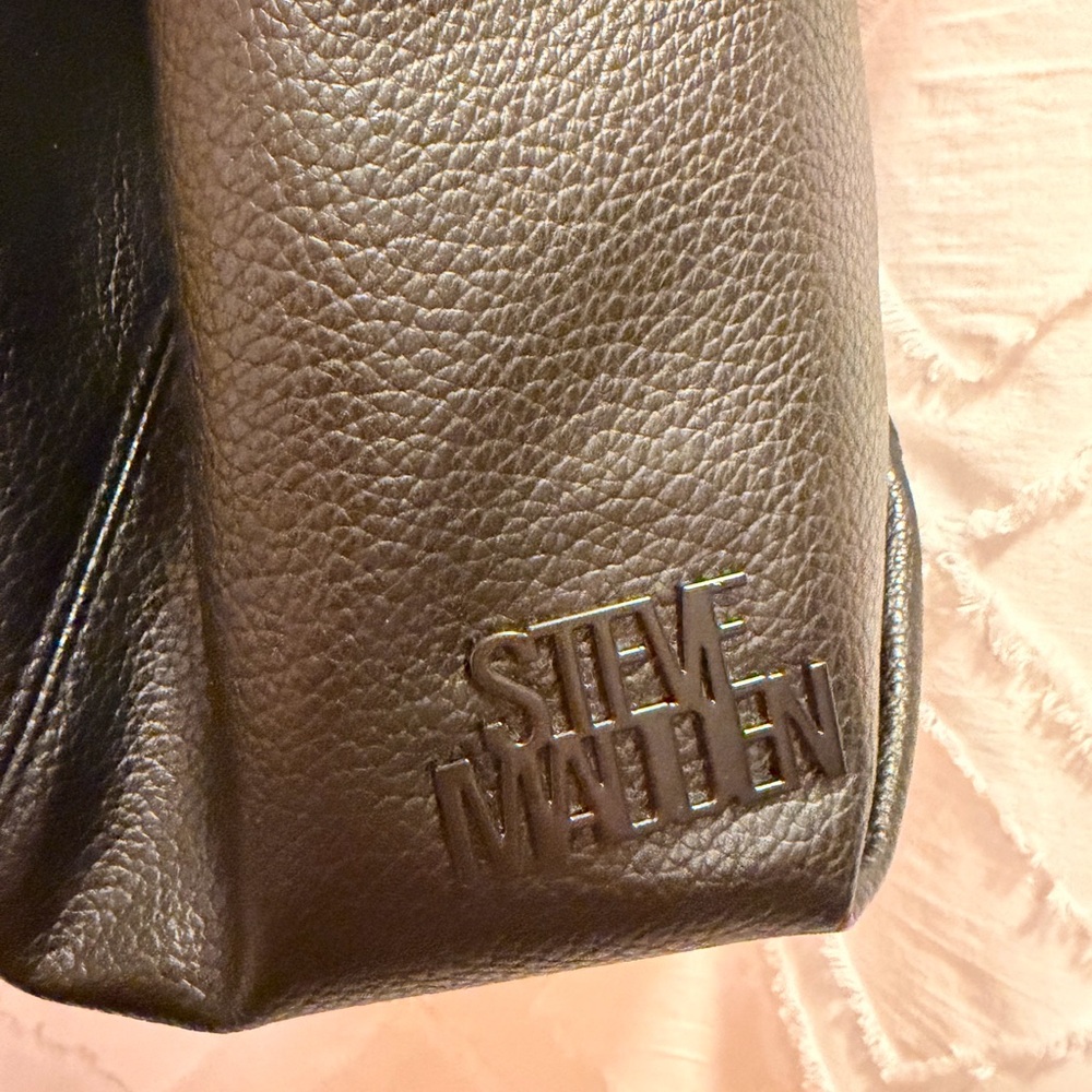 Steve Madden Black Tote Bag with Pouch - Picture 2 of 11